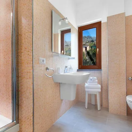 Rooms Sorrento Panzió 3*